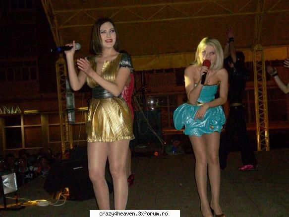 adina si alina in concerte