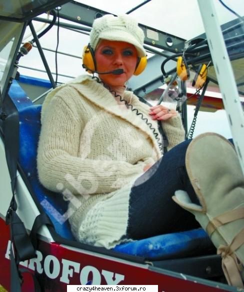 ' adina spune că i-a fost cam frică �n timpul zborului ' libertatea