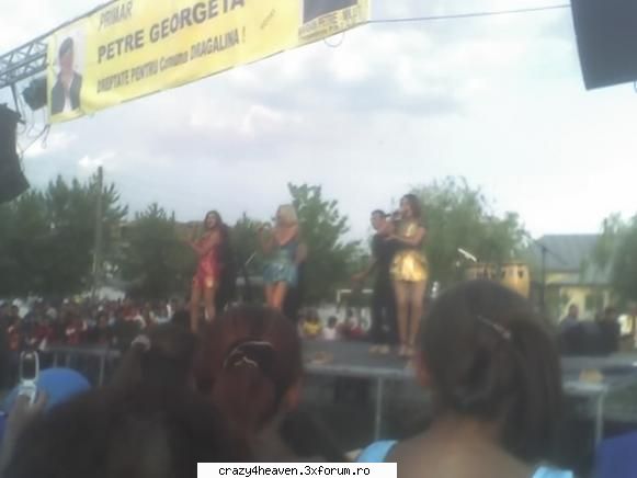 la concert in dragalina adik la me :d noua formula