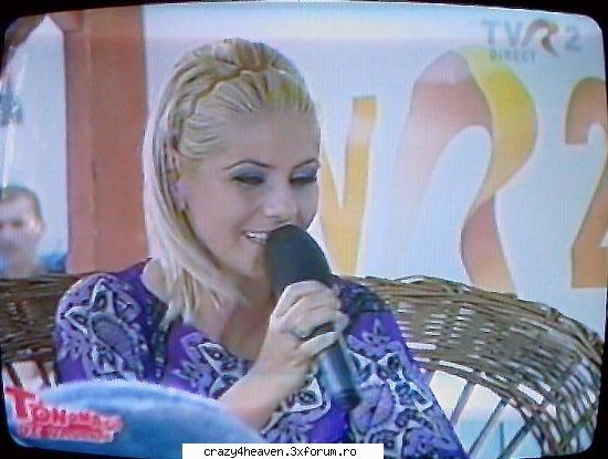 :) tonomatul de pe doi