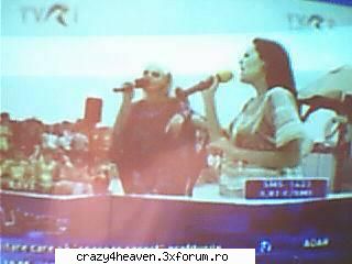 fetele cantand live :rotfl: ce frumos a fost :rotfl: tonomatul de pe doi